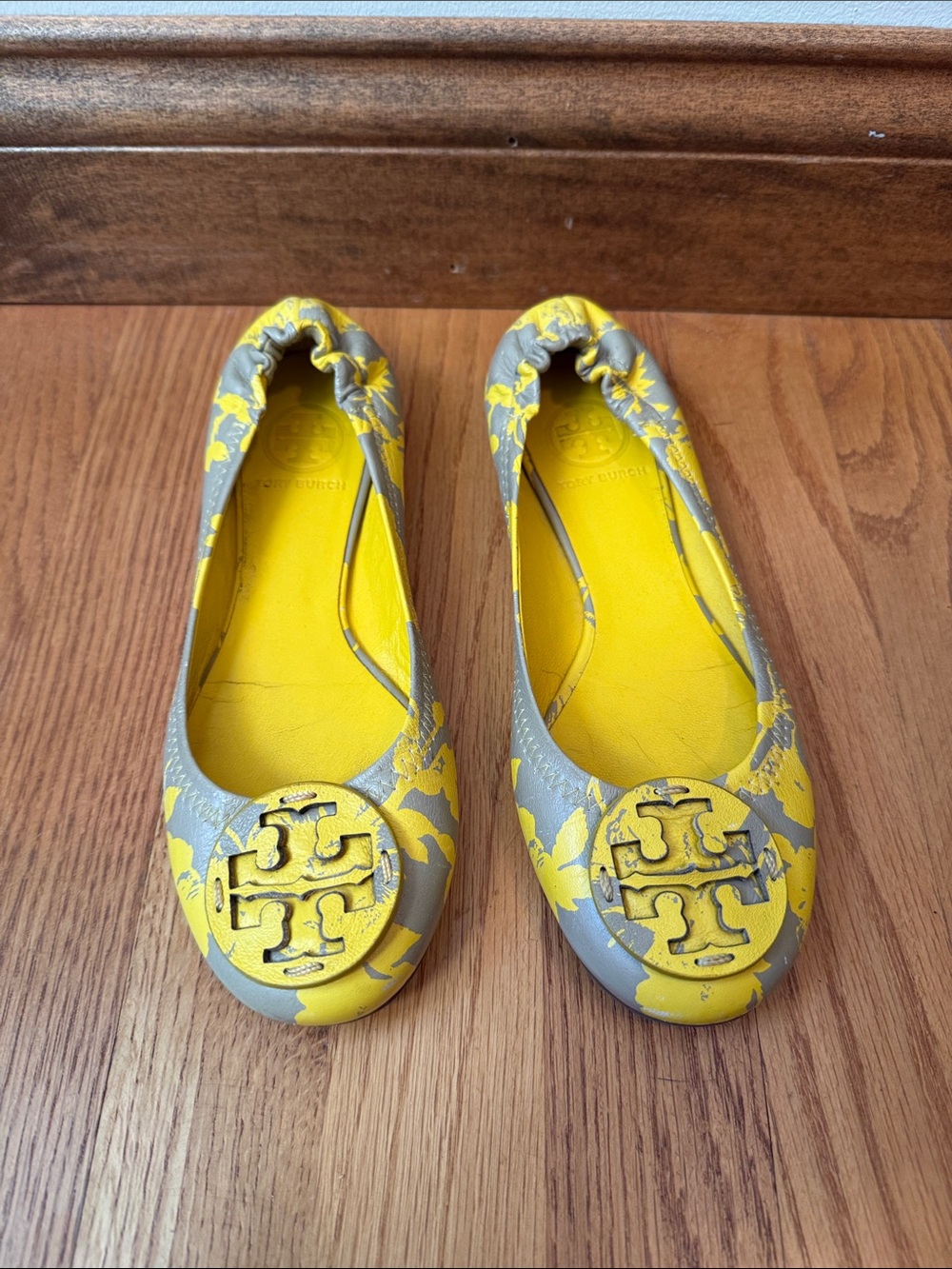 Tory Burch Reva Ballet Flats Leather Upper & Lining Yellow Gray Women’s Size 6.5